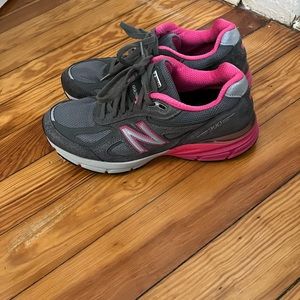 Women’s New Balance 990